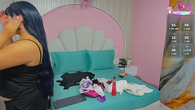 hinata dolly online show from March 27, 11:11 am