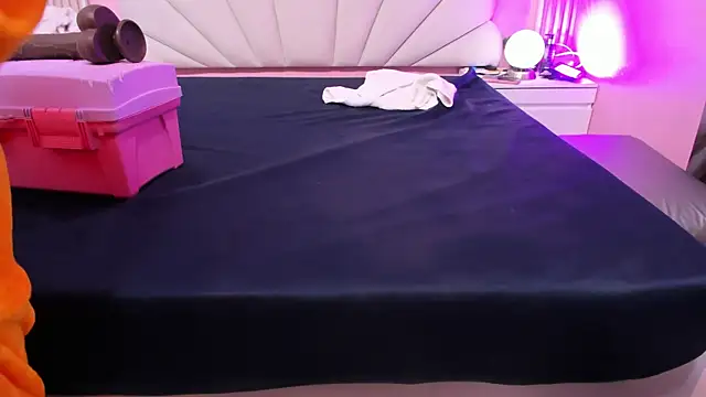 hinata dolly online show from November 8, 12:20 pm