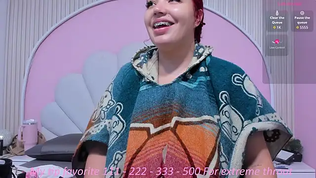 hinata dolly online show from October 3, 8:27 am