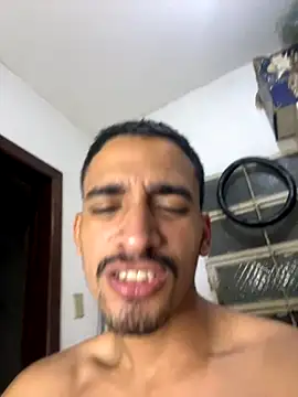 Snapshot of ikaro21 chatting on November 17, 3:21 am ikaro21 online show from November 17, 3:21 am