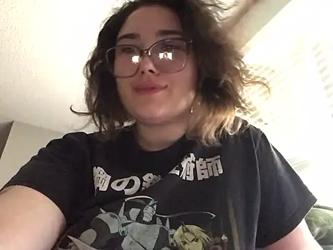 paigeycakes online show from September 10, 6:51 pm