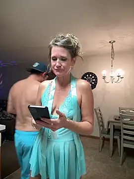 KeeshKeeph online show from October 2, 5:22 am