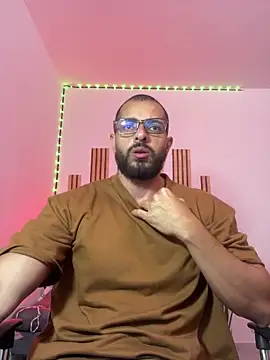 magnumchris online show from May 21, 2:09 am
