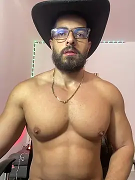 Snapshot of magnumchris chatting on June 13, 5:33 pm magnumchris online show from June 13, 5:33 pm