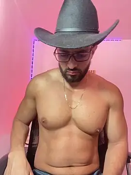 magnumchris online show from May 15, 11:41 am