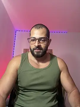 magnumchris online show from May 25, 4:49 pm