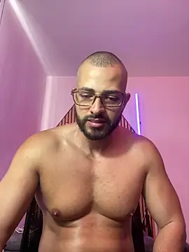 magnumchris online show from March 28, 7:04 pm