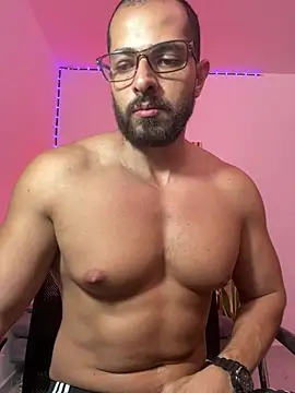 magnumchris online show from May 6, 12:25 am