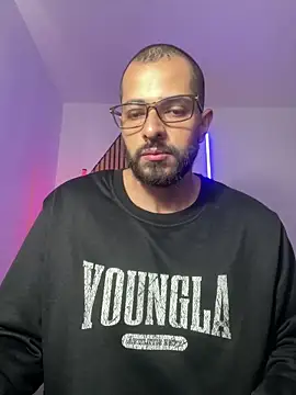 magnumchris online show from March 21, 2:43 pm