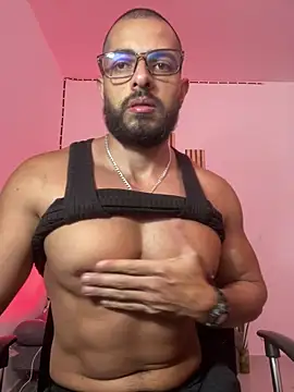 magnumchris online show from May 28, 10:59 pm