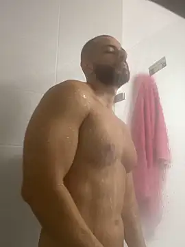 magnumchris online show from April 15, 3:16 pm