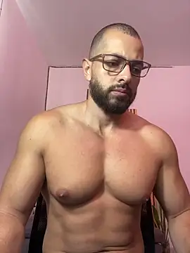magnumchris online show from May 13, 3:52 pm