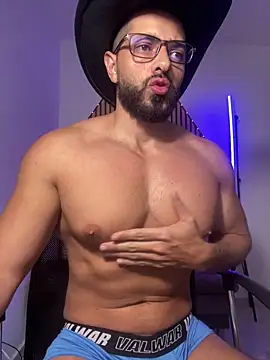 magnumchris online show from February 2, 11:37 pm