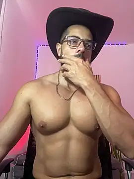 magnumchris online show from May 23, 5:23 pm