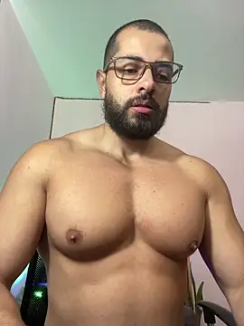 Snapshot of magnumchris chatting on June 8, 4:07 pm magnumchris online show from June 8, 4:07 pm