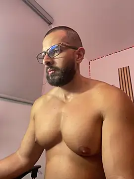 magnumchris online show from June 2, 12:43 am