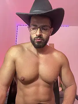 magnumchris online show from May 21, 4:26 pm