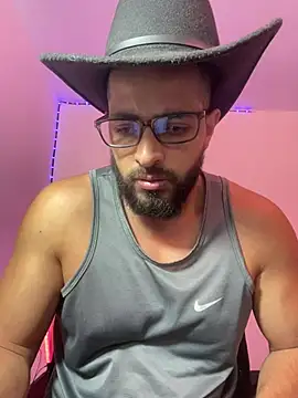 Snapshot of magnumchris chatting on June 27, 8:59 pm magnumchris online show from June 27, 8:59 pm