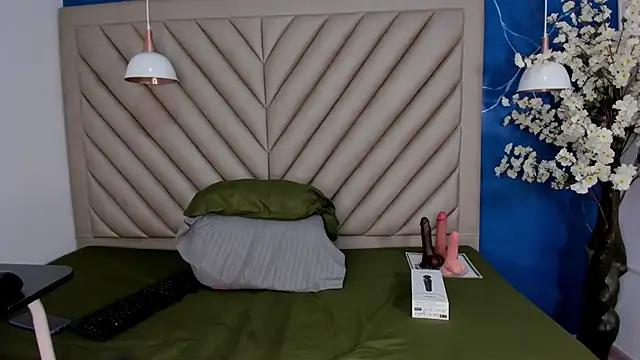 Ibbie drastic online show from December 17, 12:10 pm