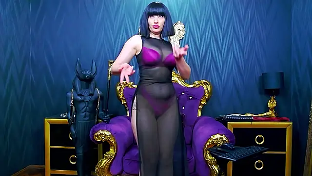 LaraMaeve online show from March 19, 6:13 am