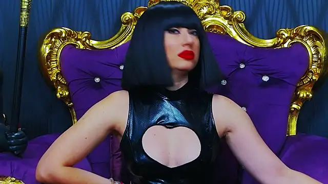 Snapshot of LaraMaeve chatting on October 22, 5:07 am LaraMaeve online show from October 22, 5:07 am