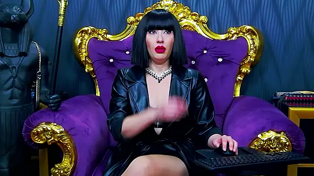 Snapshot of LaraMaeve chatting on February 17, 6:22 am LaraMaeve online show from February 17, 6:22 am