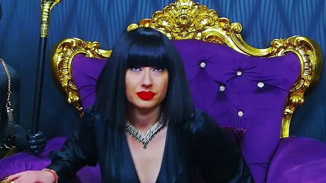 Snapshot of LaraMaeve chatting on October 26, 6:03 am LaraMaeve online show from October 26, 6:03 am