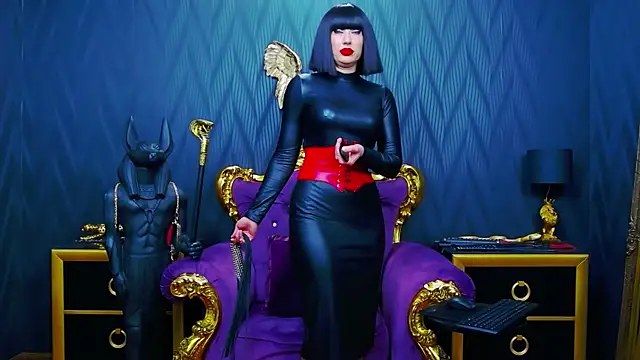 Snapshot of LaraMaeve chatting on November 30, 6:14 am LaraMaeve online show from November 30, 6:14 am