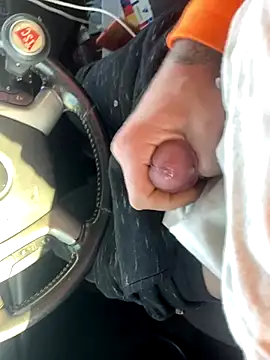 Snapshot of Lilbig_24 chatting on November 30, 9:04 pm Lilbig 24 online show from November 30, 9:04 pm