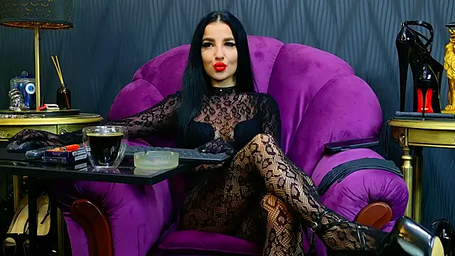 VivianReeve online show from October 24, 6:01 am