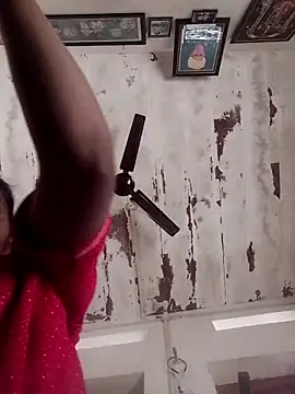 Snapshot of aunty_sumy chatting on November 17, 7:01 am aunty sumy online show from November 17, 7:01 am