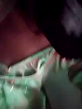 Snapshot of aunty_sumy chatting on November 6, 4:27 am aunty sumy online show from November 6, 4:27 am