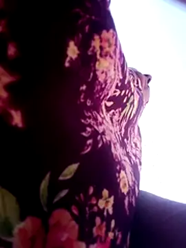 Snapshot of aunty_sumy chatting on November 21, 3:16 am aunty sumy online show from November 21, 3:16 am