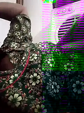 Snapshot of aunty_sumy chatting on November 7, 3:49 pm aunty sumy online show from November 7, 3:49 pm