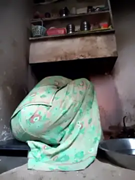 aunty sumy online show from April 3, 2:40 am