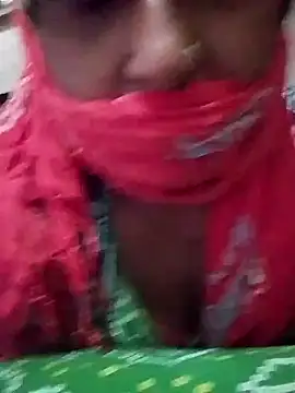 Snapshot of aunty_sumy chatting on November 23, 2:43 am aunty sumy online show from November 23, 2:43 am