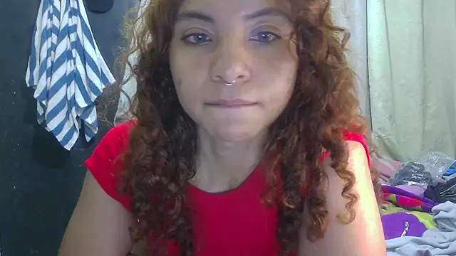 Snapshot of VioletV chatting on August 7, 2:50 am VioletV online show from August 7, 2:50 am