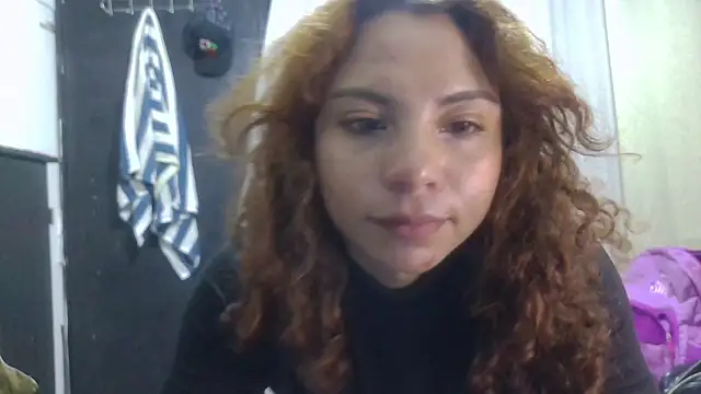 Snapshot of VioletV chatting on June 25, 2:09 am VioletV online show from June 25, 2:09 am