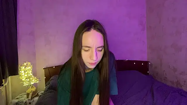 lailarays online show from January 6, 11:31 pm