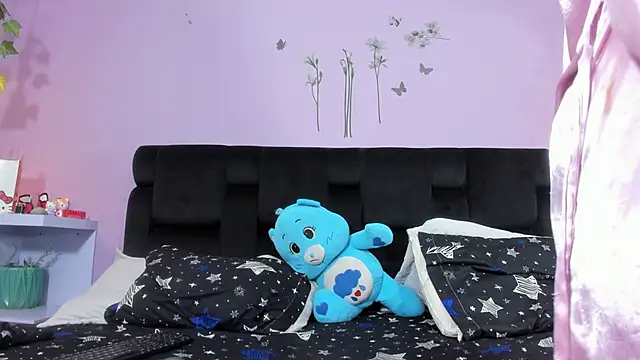 KendallWings online show from November 11, 12:05 am