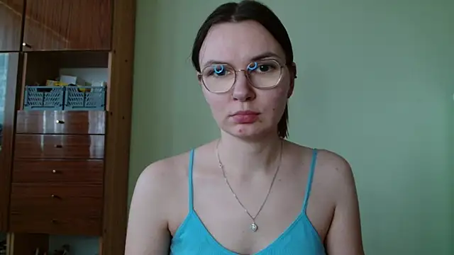 LooveELLYx online show from October 24, 6:34 am