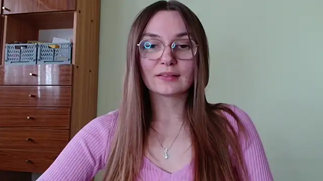 LooveELLYx online show from March 23, 2:28 pm