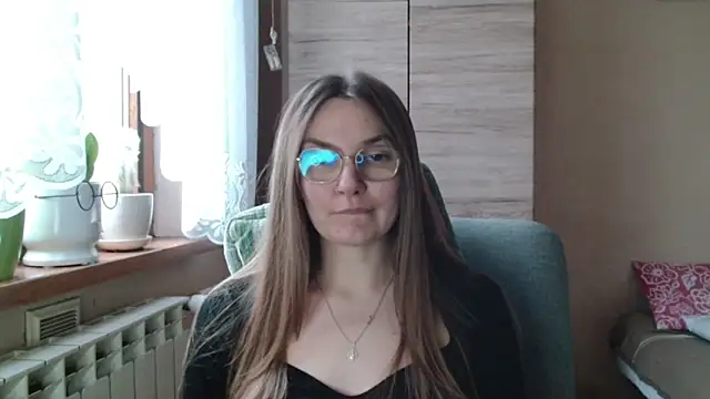 LooveELLYx online show from December 22, 7:41 am