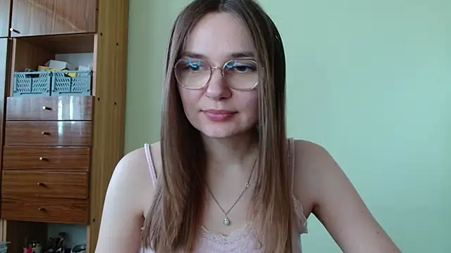 LooveELLYx online show from September 26, 6:42 am
