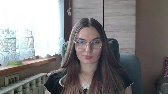 LooveELLYx online show from December 21, 7:32 am