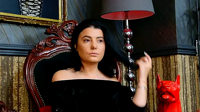 Snapshot of MistressEly chatting on October 2, 12:19 pm MistressEly online show from October 2, 12:19 pm