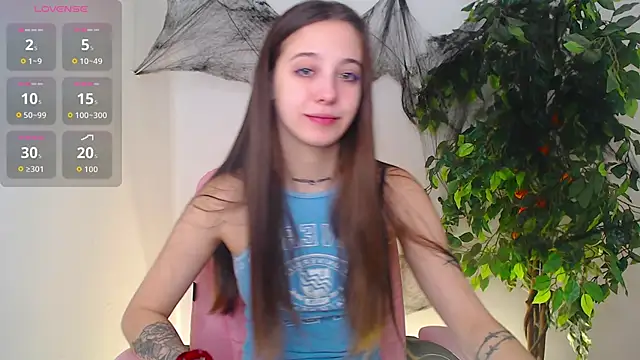 Little cherryy   online show from October 28, 8:13 am