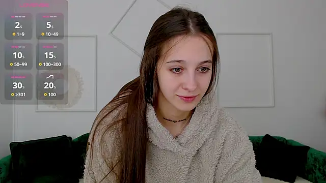 Snapshot of Little_cherryy__ chatting on October 6, 6:25 am Little cherryy online show from October 6, 6:25 am