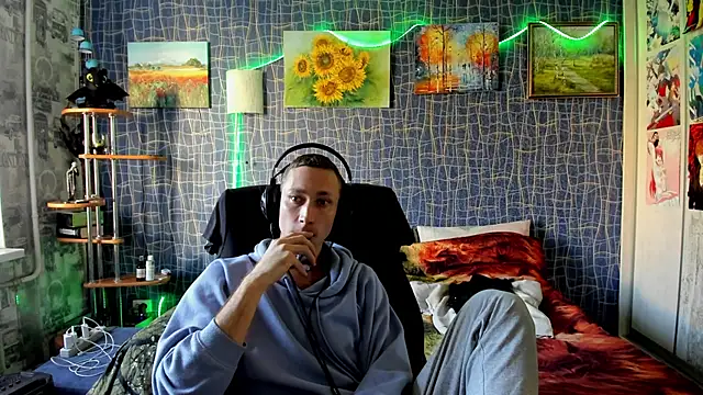 CuteBoy228 online show from October 31, 12:24 pm