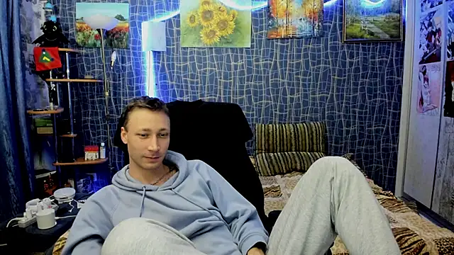 CuteBoy228 online show from February 13, 10:43 pm